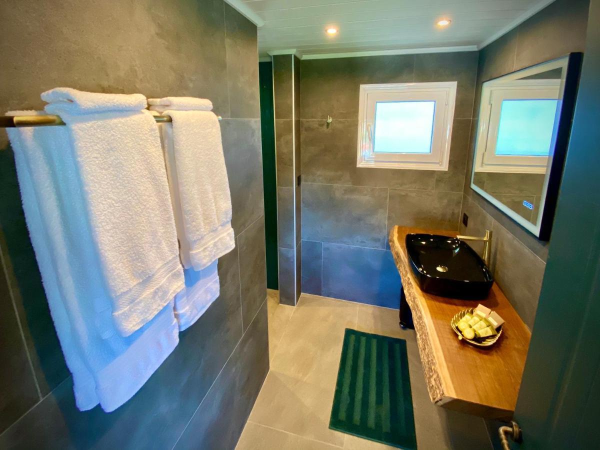 Villa Hylas Luxury Bed & Breakfast Kilada エクステリア 写真