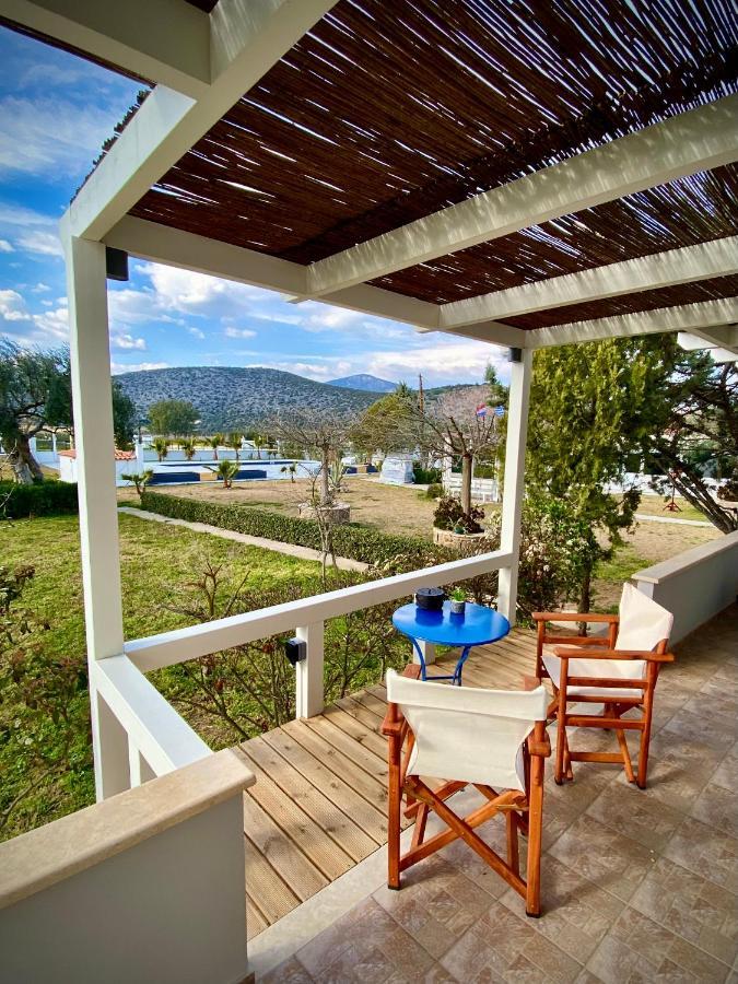Villa Hylas Luxury Bed & Breakfast Kilada エクステリア 写真