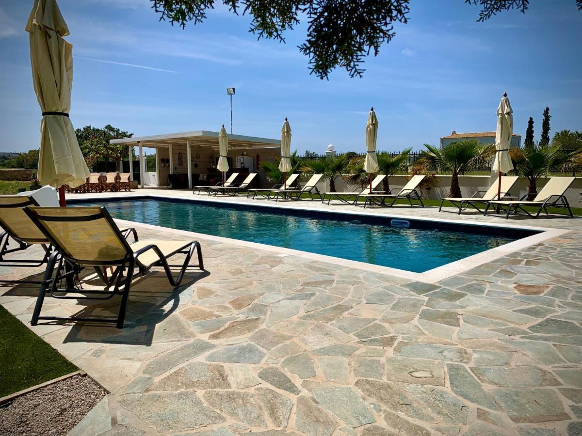 Villa Hylas Luxury Bed & Breakfast Kilada エクステリア 写真