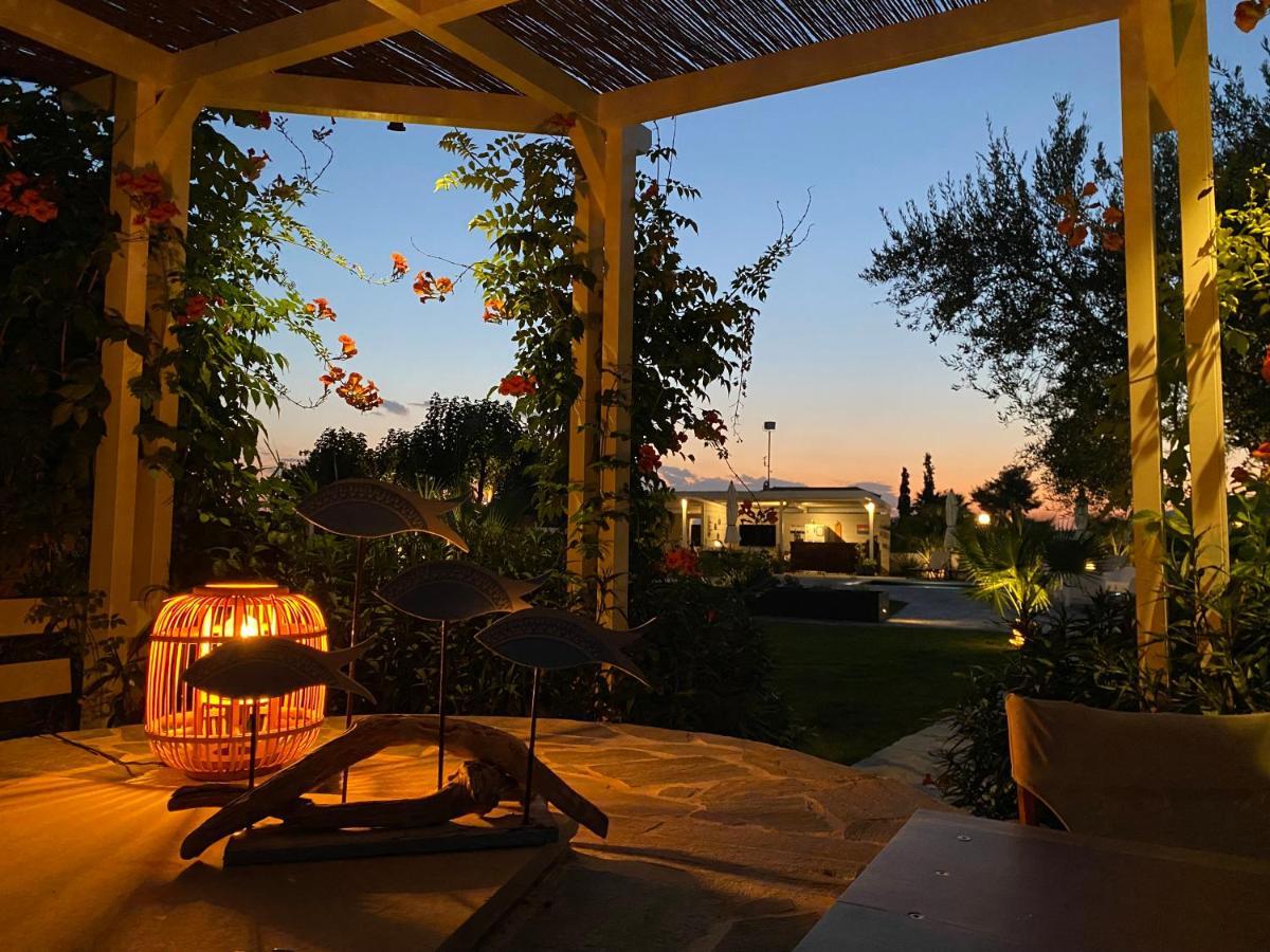 Villa Hylas Luxury Bed & Breakfast Kilada エクステリア 写真